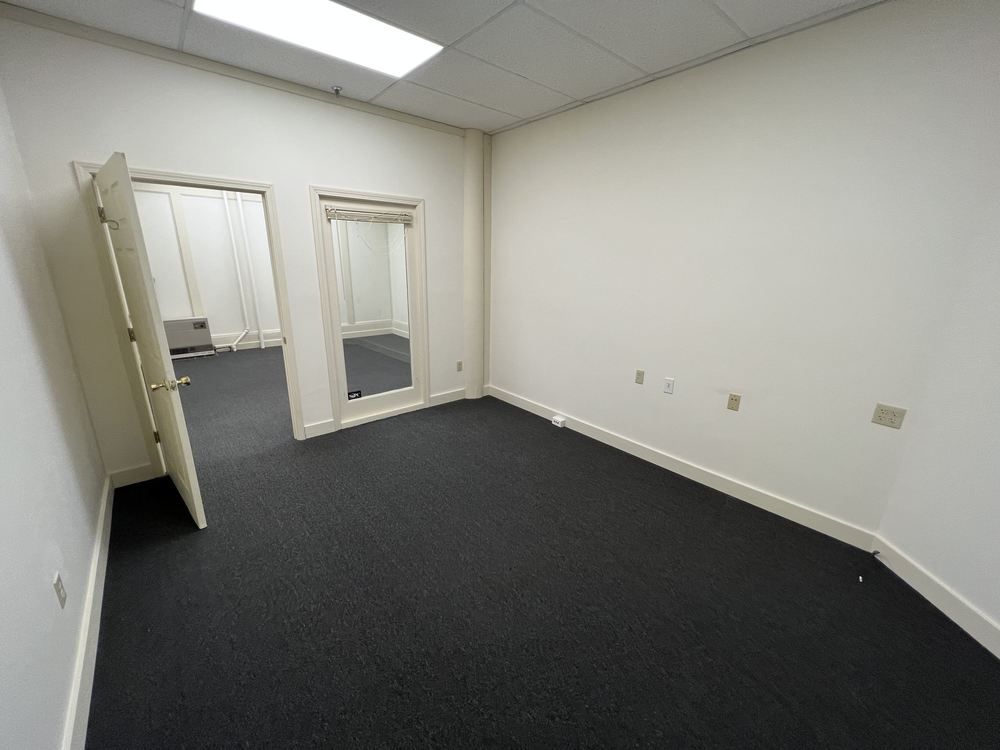 13 Washington St, Sanford, ME 04073